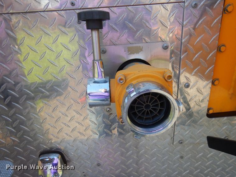 image for item MF9594 1997 Ford F700  pumper fire truck