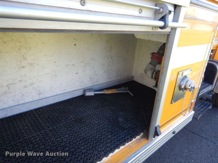 image for item MF9594 1997 Ford F700  pumper fire truck