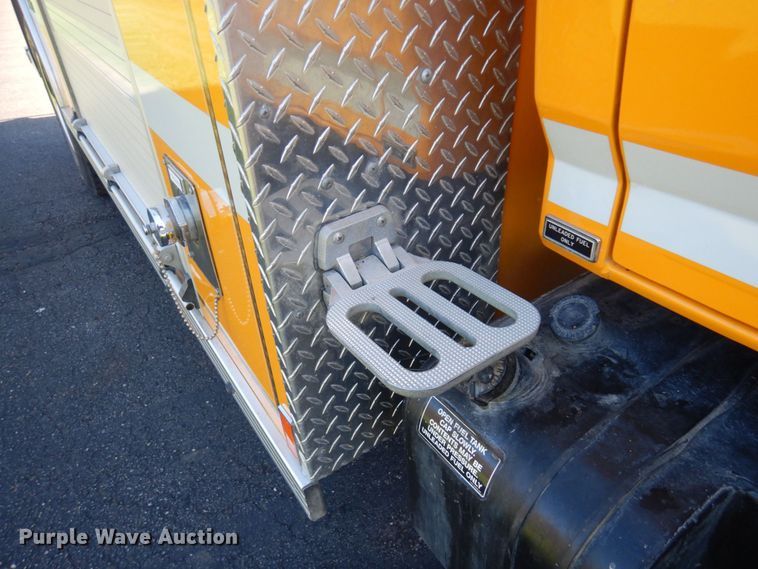 image for item MF9594 1997 Ford F700  pumper fire truck