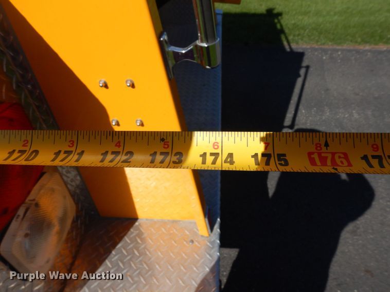 image for item MF9594 1997 Ford F700  pumper fire truck