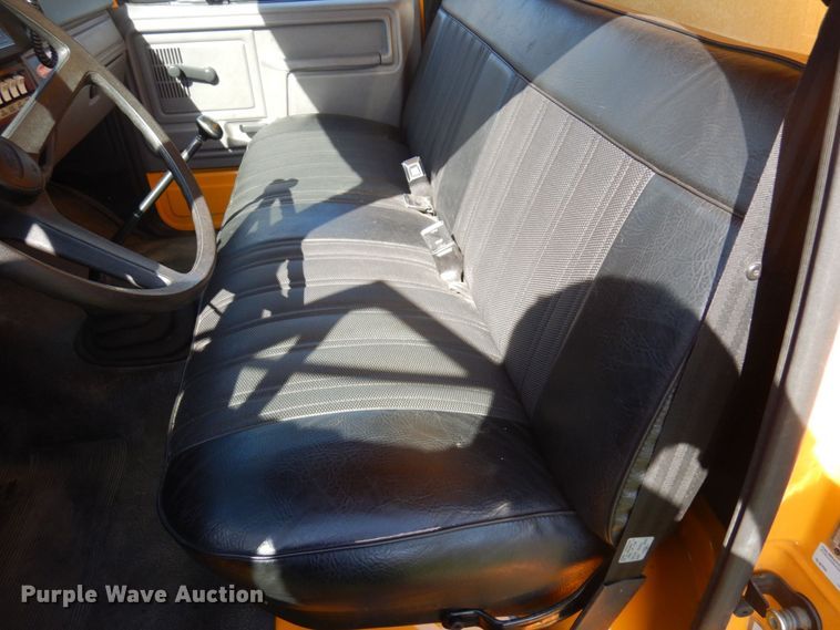 image for item MF9594 1997 Ford F700  pumper fire truck