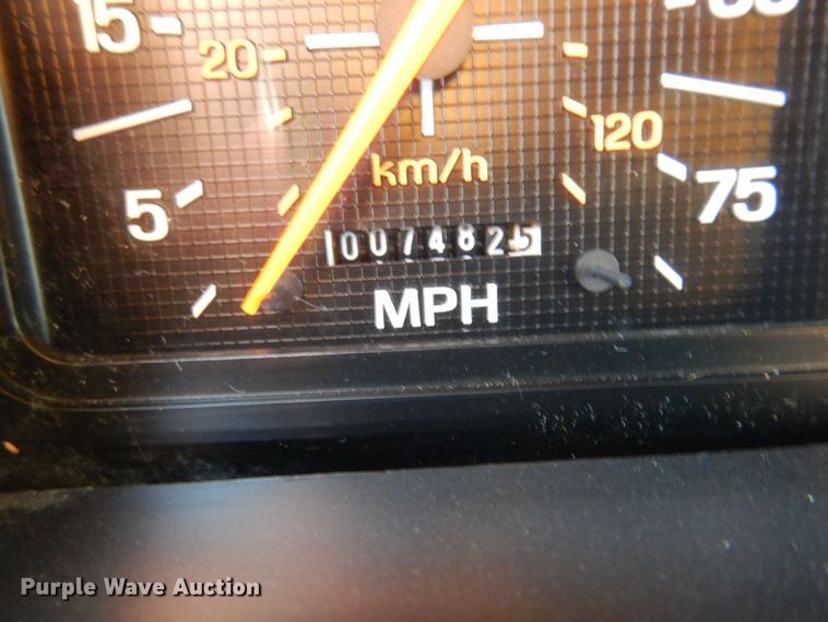 image for item MF9594 1997 Ford F700  pumper fire truck