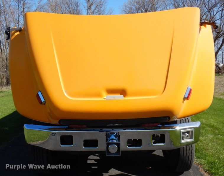 image for item MF9594 1997 Ford F700  pumper fire truck