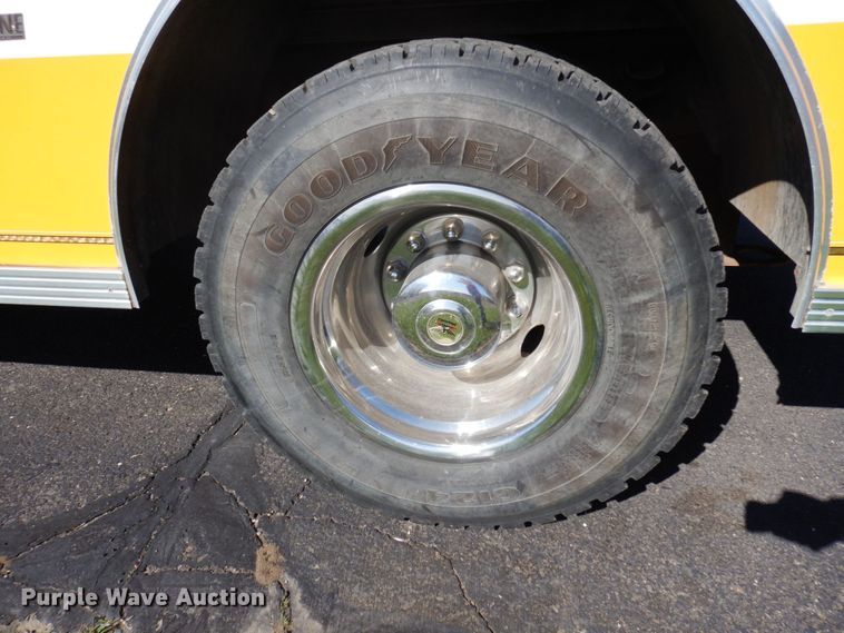 image for item MF9594 1997 Ford F700  pumper fire truck