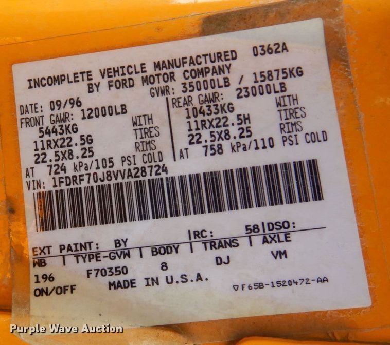 image for item MF9594 1997 Ford F700  pumper fire truck