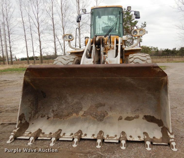 image for item MF9603 2000 Kawasaki 85Z IV  wheel loader