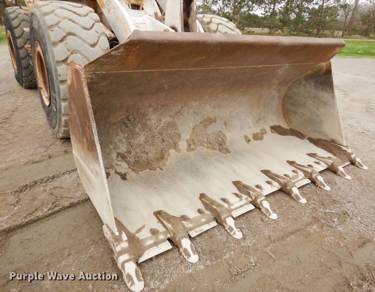 image for item MF9603 2000 Kawasaki 85Z IV  wheel loader