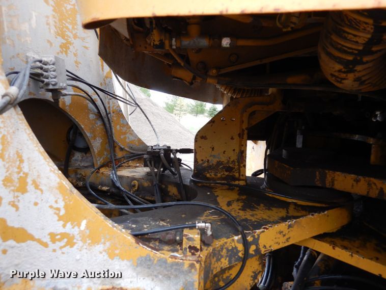 image for item MF9603 2000 Kawasaki 85Z IV  wheel loader