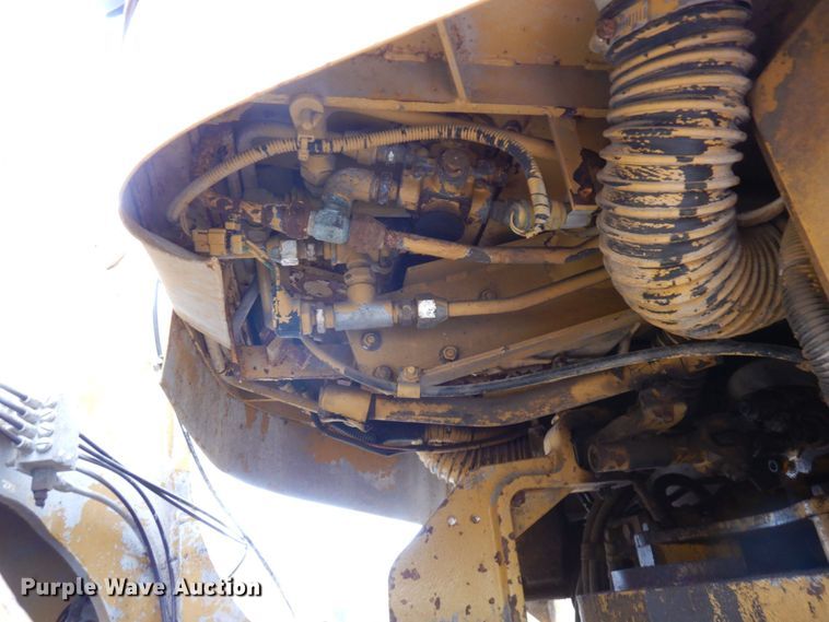 image for item MF9603 2000 Kawasaki 85Z IV  wheel loader