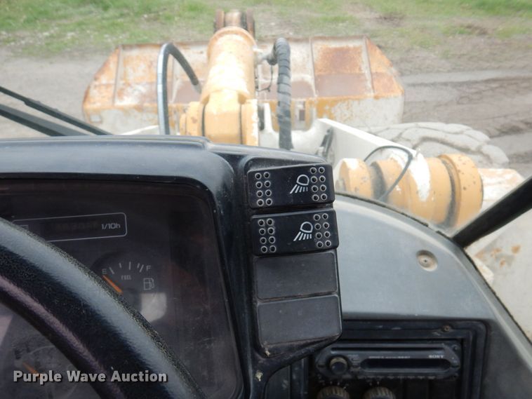 image for item MF9603 2000 Kawasaki 85Z IV  wheel loader