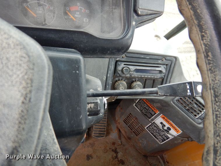 image for item MF9603 2000 Kawasaki 85Z IV  wheel loader