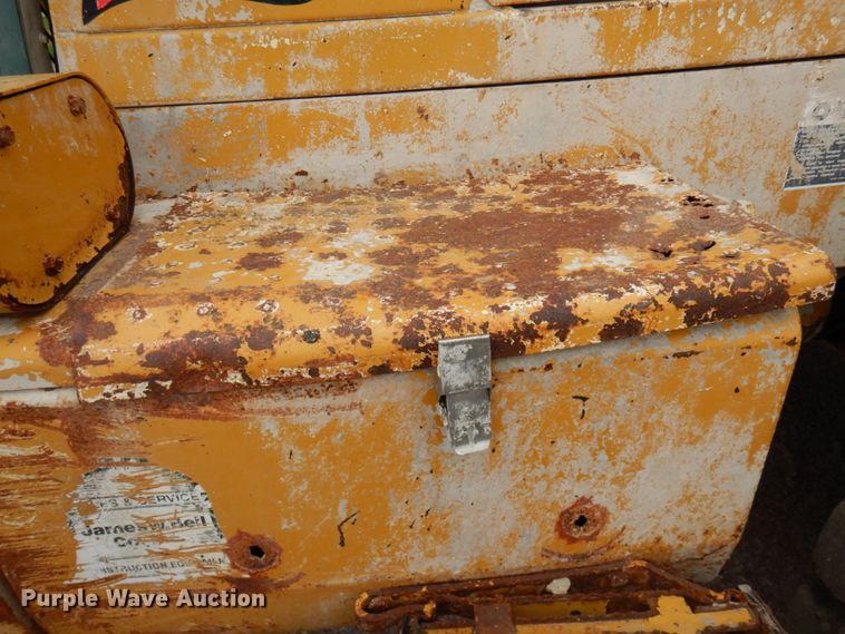 image for item MF9603 2000 Kawasaki 85Z IV  wheel loader