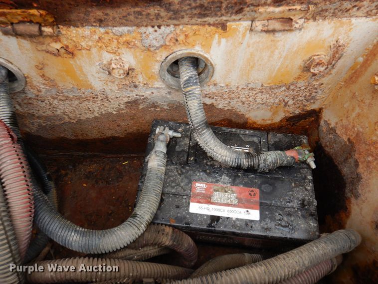 image for item MF9603 2000 Kawasaki 85Z IV  wheel loader