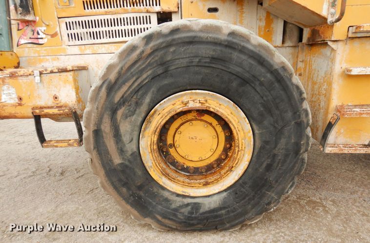 image for item MF9603 2000 Kawasaki 85Z IV  wheel loader