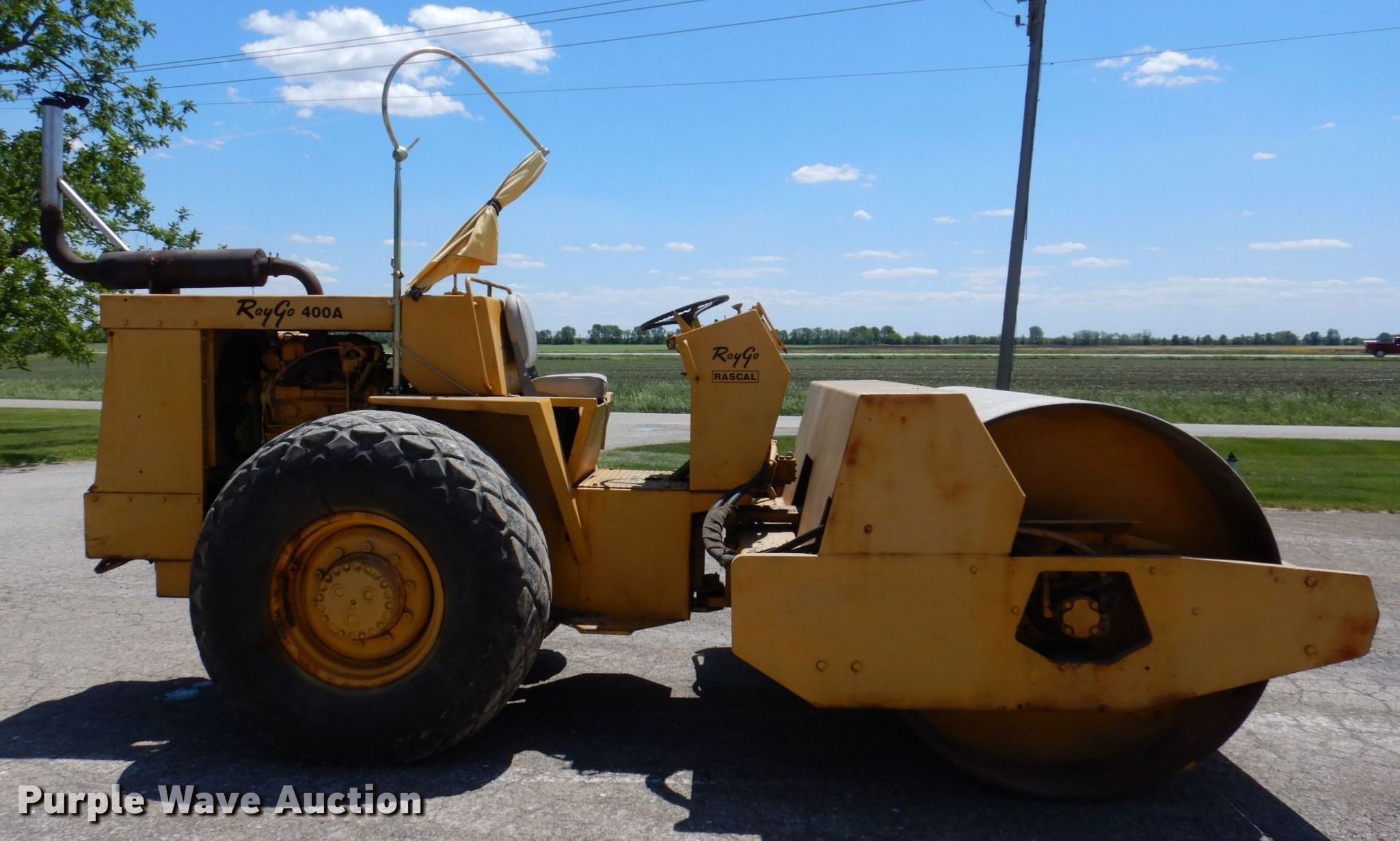 Raygo 400A single drum vibratory roller in Oakland, IL | Item DL3755 ...