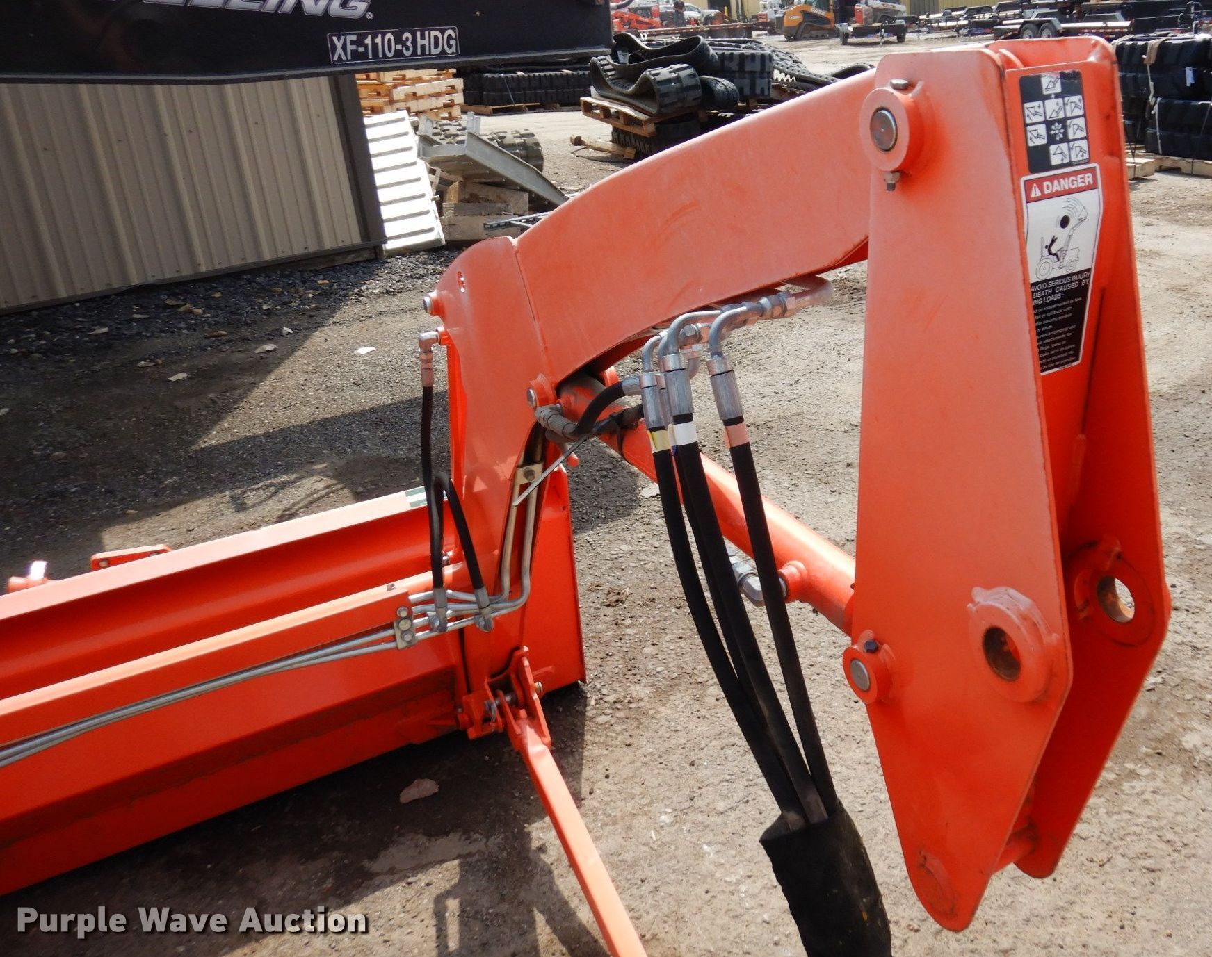 Kubota LA524 loader in Shakopee, MN Item DR0382 sold Purple Wave