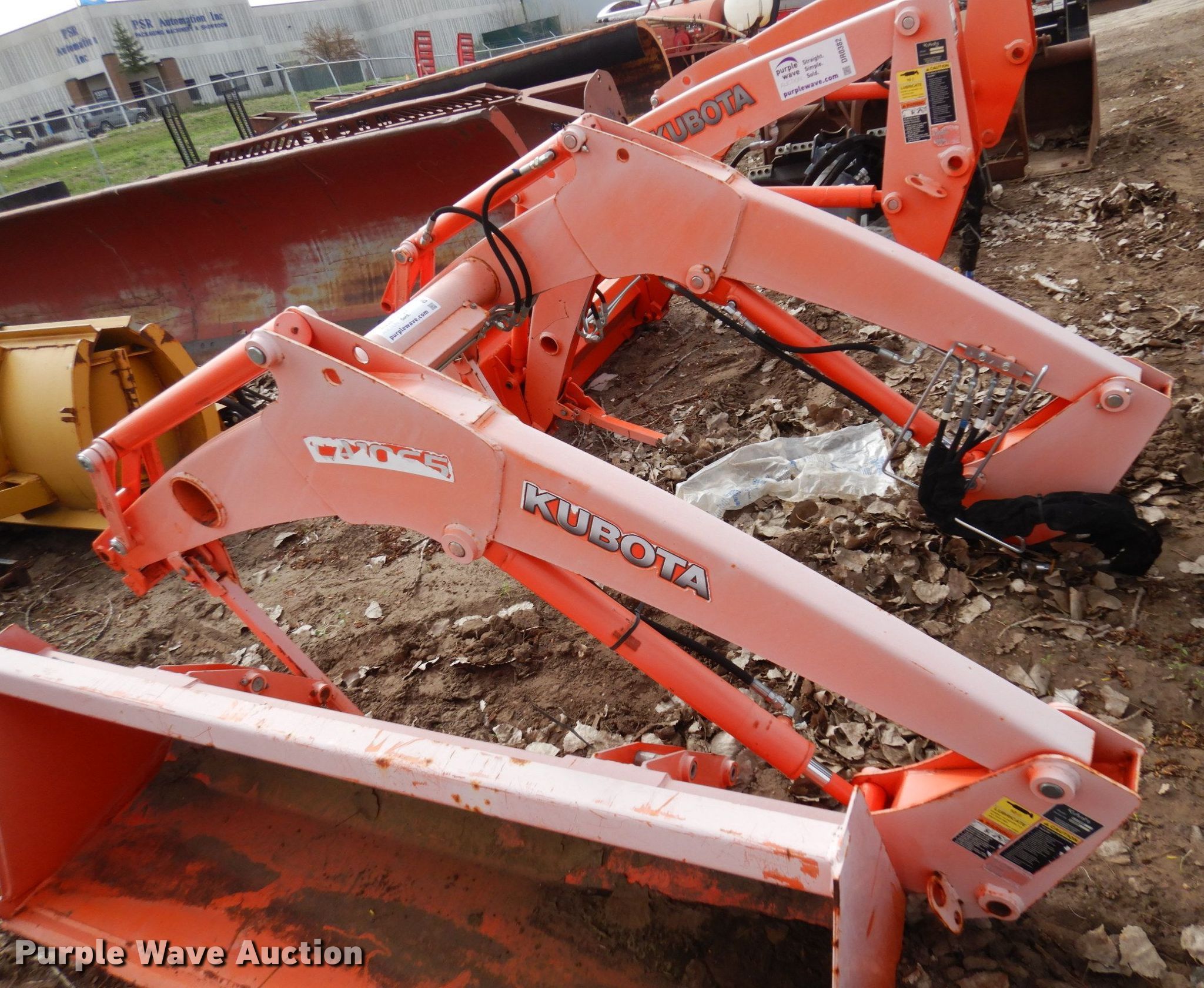 Kubota LA1065 loader in Shakopee, MN Item DR0408 sold Purple Wave