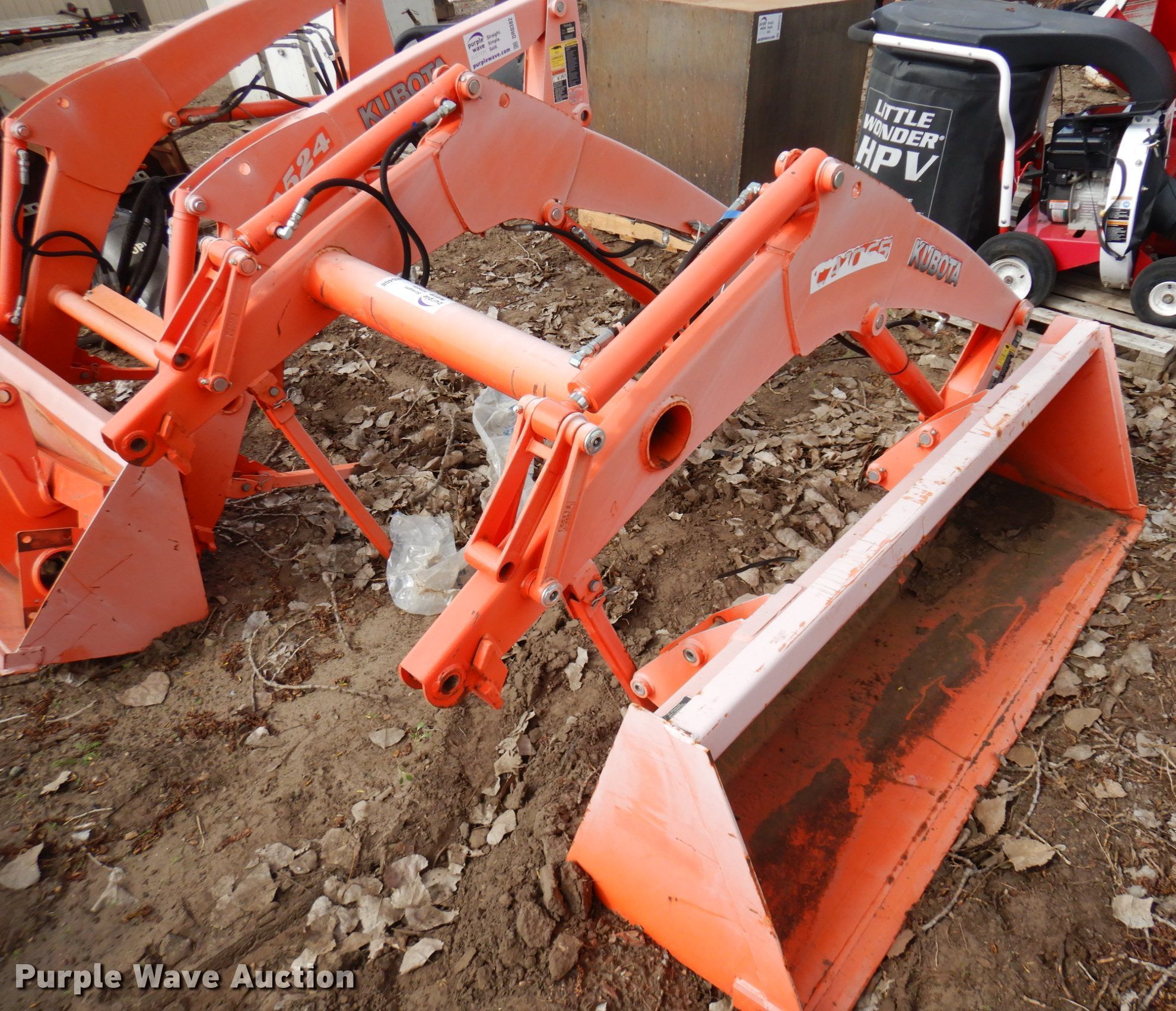Kubota LA1065 loader in Shakopee, MN Item DR0408 sold Purple Wave
