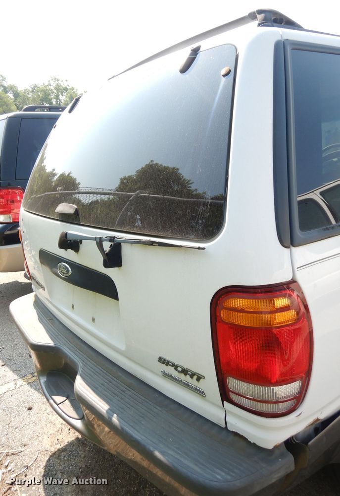 image for item DG0774 1999 Ford Explorer  SUV