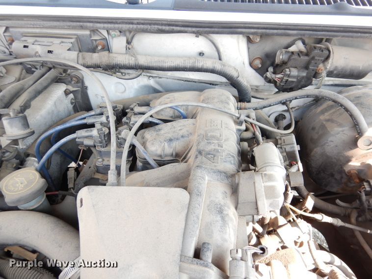 image for item DG0774 1999 Ford Explorer  SUV