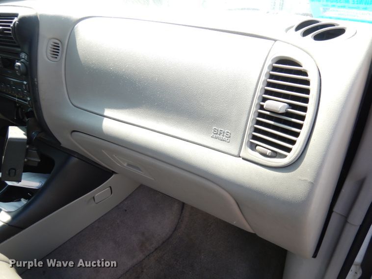 image for item DG0774 1999 Ford Explorer  SUV