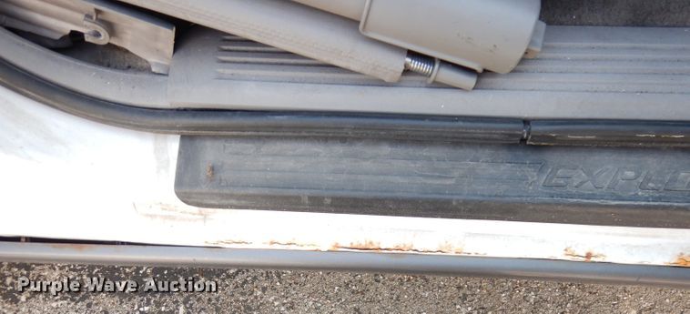 image for item DG0774 1999 Ford Explorer  SUV