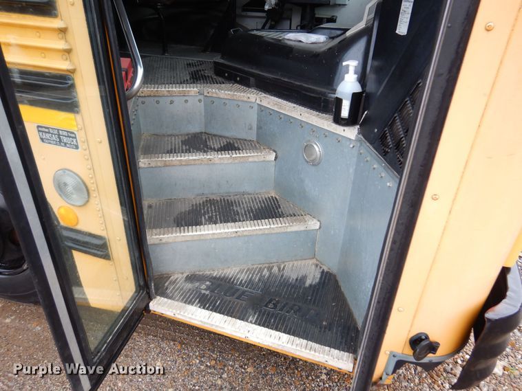 image for item DK0908 2001 Blue Bird TC2000  school bus