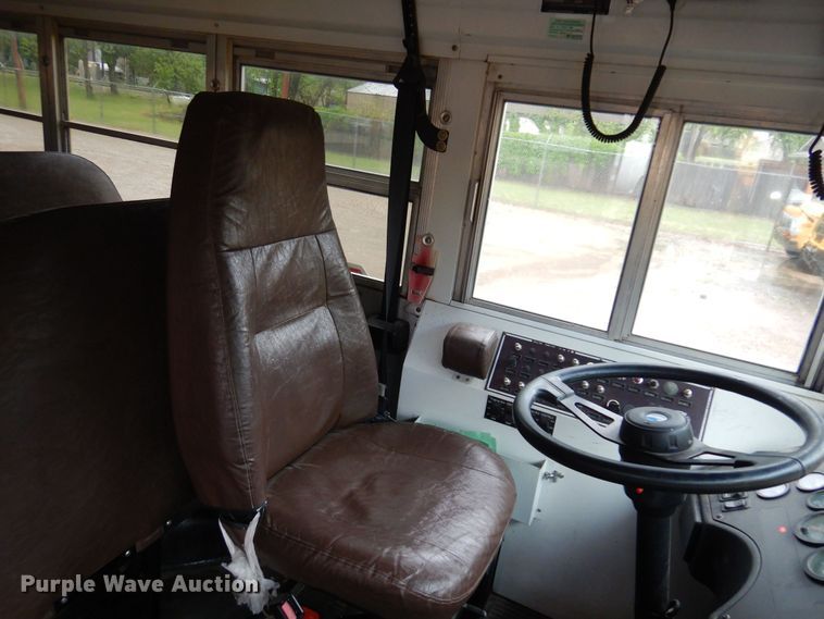 image for item DK0908 2001 Blue Bird TC2000  school bus