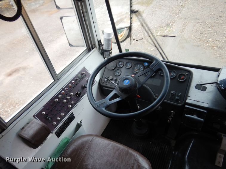 image for item DK0908 2001 Blue Bird TC2000  school bus