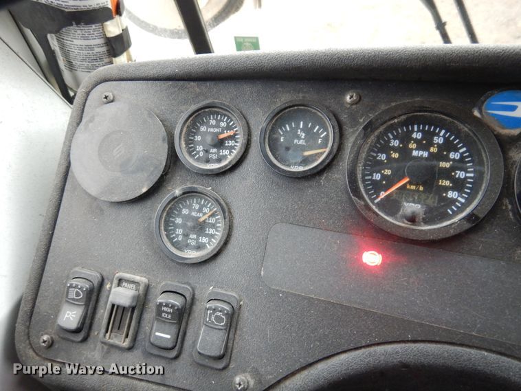 image for item DK0908 2001 Blue Bird TC2000  school bus