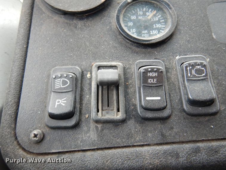 image for item DK0908 2001 Blue Bird TC2000  school bus