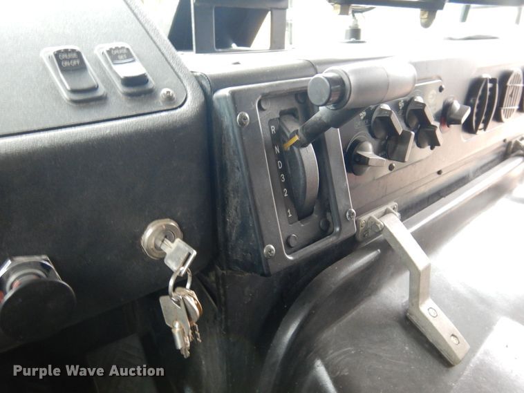 image for item DK0908 2001 Blue Bird TC2000  school bus