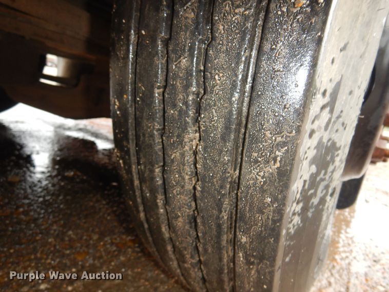 image for item DK0908 2001 Blue Bird TC2000  school bus