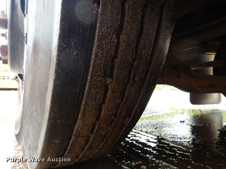 image for item DK0908 2001 Blue Bird TC2000  school bus