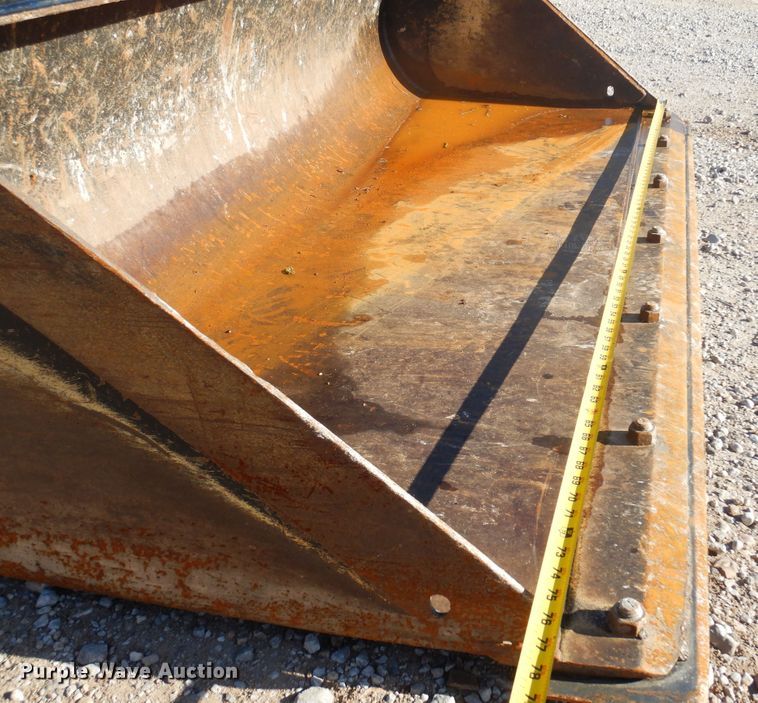 image for item DK0944 2010 John Deere 323D  tracked skid steer loader