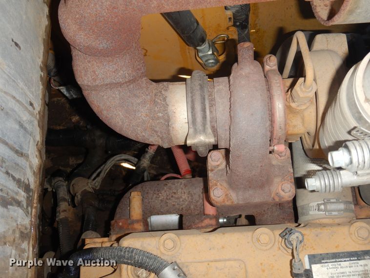 image for item DK0944 2010 John Deere 323D  tracked skid steer loader