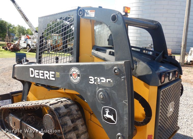 image for item DK0944 2010 John Deere 323D  tracked skid steer loader
