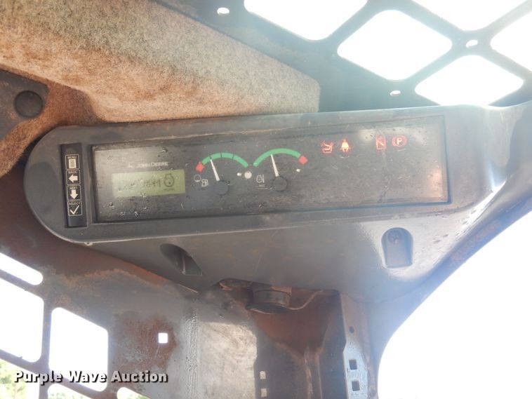 image for item DK0944 2010 John Deere 323D  tracked skid steer loader