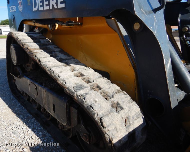 image for item DK0944 2010 John Deere 323D  tracked skid steer loader