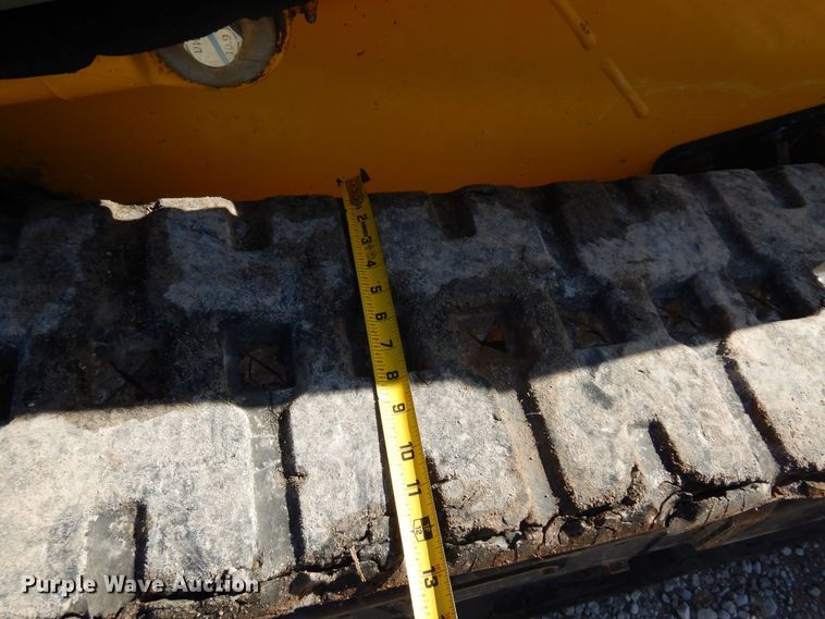 image for item DK0944 2010 John Deere 323D  tracked skid steer loader