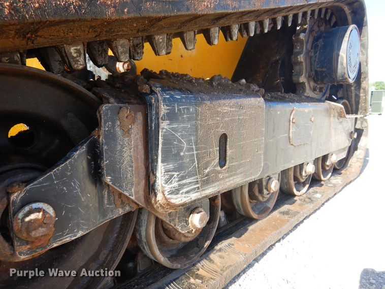 image for item DK0944 2010 John Deere 323D  tracked skid steer loader