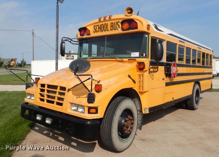 image for item DK0945 2005 Blue Bird Vision  school bus