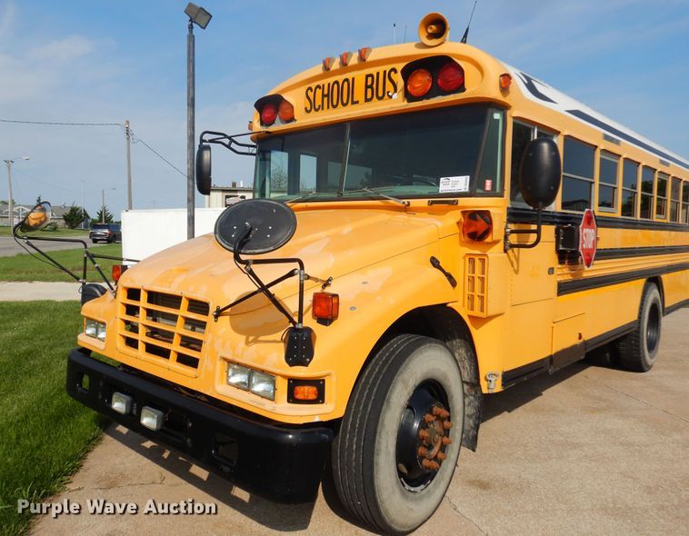 image for item DK0945 2005 Blue Bird Vision  school bus