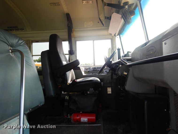 image for item DK0945 2005 Blue Bird Vision  school bus