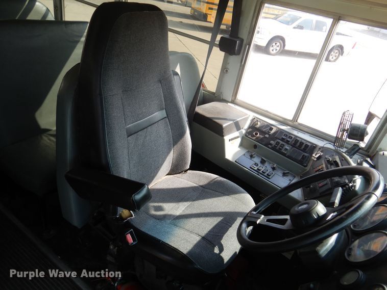 image for item DK0945 2005 Blue Bird Vision  school bus