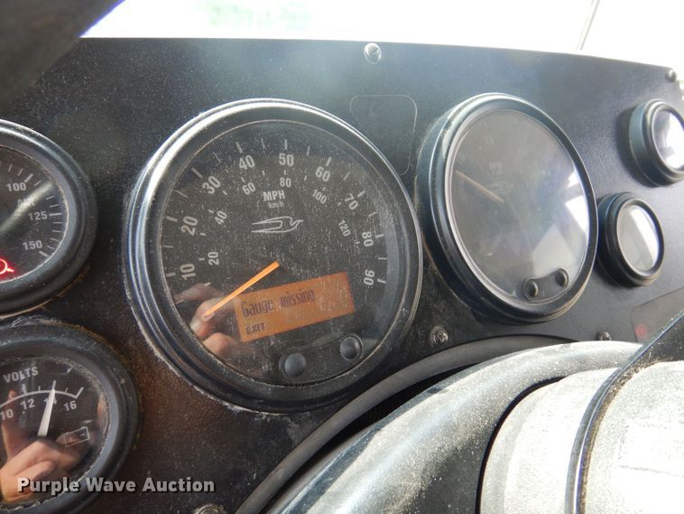 image for item DK0945 2005 Blue Bird Vision  school bus