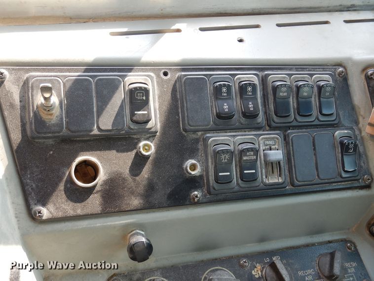 image for item DK0945 2005 Blue Bird Vision  school bus