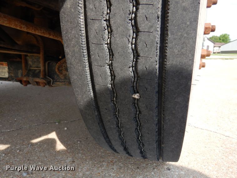 image for item DK0945 2005 Blue Bird Vision  school bus