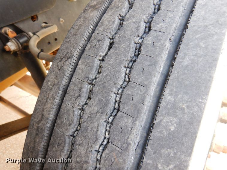 image for item DK0945 2005 Blue Bird Vision  school bus