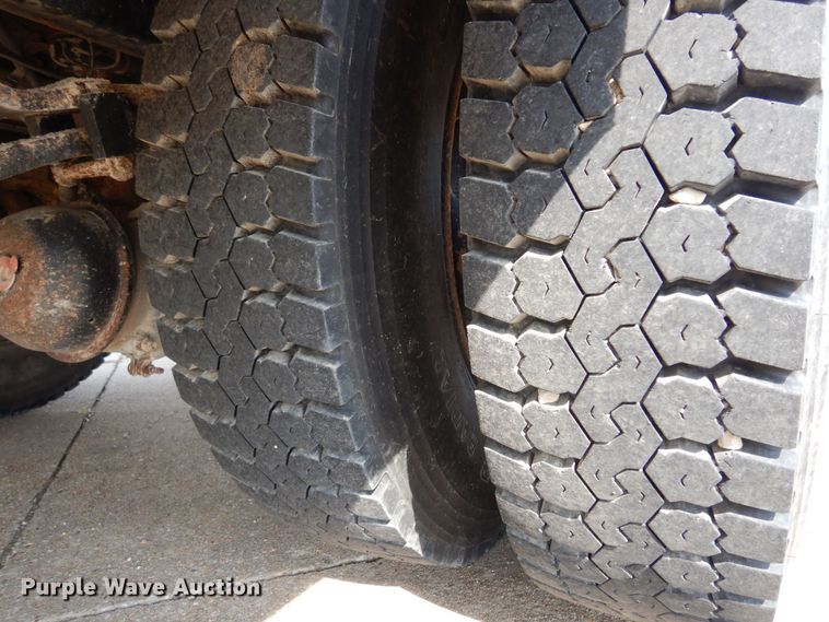 image for item DK0945 2005 Blue Bird Vision  school bus